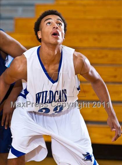 Thumbnail 2 in Dekaney [Andy] vs Alief Elsik (McDonald's Texas Invitational) photogallery.
