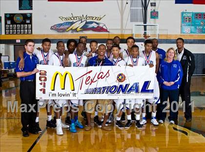 Thumbnail 3 in Dekaney [Andy] vs Alief Elsik (McDonald's Texas Invitational) photogallery.
