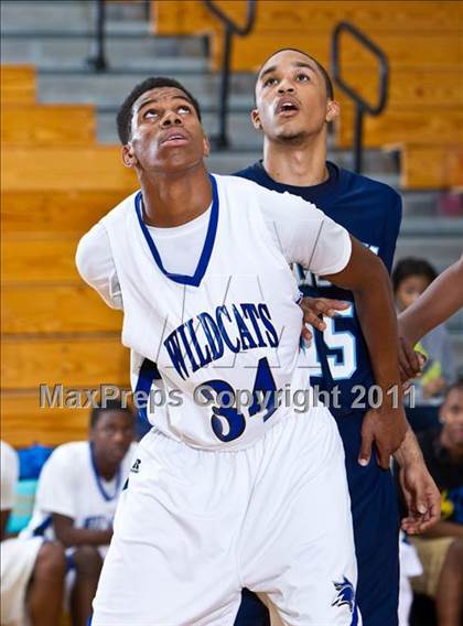 Thumbnail 2 in Dekaney [Andy] vs Alief Elsik (McDonald's Texas Invitational) photogallery.