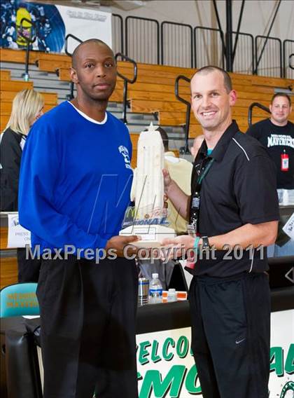Thumbnail 2 in Dekaney [Andy] vs Alief Elsik (McDonald's Texas Invitational) photogallery.
