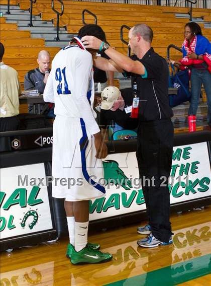 Thumbnail 3 in Dekaney [Andy] vs Alief Elsik (McDonald's Texas Invitational) photogallery.