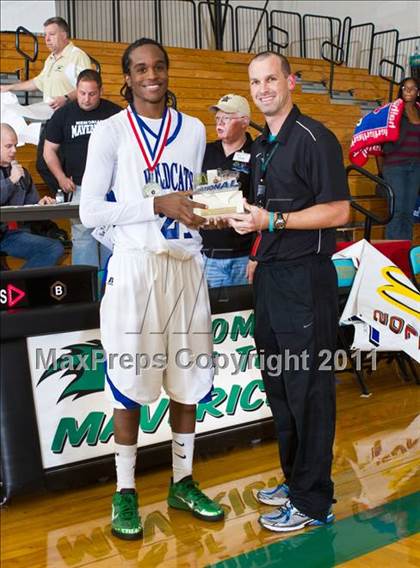 Thumbnail 1 in Dekaney [Andy] vs Alief Elsik (McDonald's Texas Invitational) photogallery.