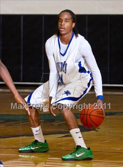 Thumbnail 3 in Dekaney [Andy] vs Alief Elsik (McDonald's Texas Invitational) photogallery.