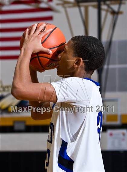 Thumbnail 2 in Dekaney [Andy] vs Alief Elsik (McDonald's Texas Invitational) photogallery.