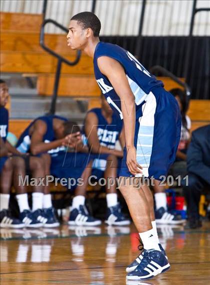 Thumbnail 1 in Dekaney [Andy] vs Alief Elsik (McDonald's Texas Invitational) photogallery.
