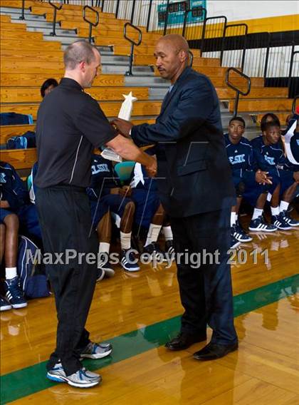 Thumbnail 1 in Dekaney [Andy] vs Alief Elsik (McDonald's Texas Invitational) photogallery.