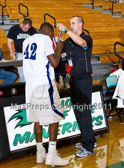 Thumbnail 1 in Dekaney [Andy] vs Alief Elsik (McDonald's Texas Invitational) photogallery.