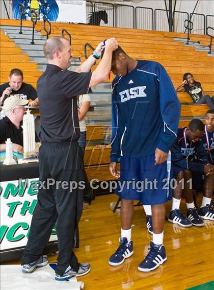Thumbnail 1 in Dekaney [Andy] vs Alief Elsik (McDonald's Texas Invitational) photogallery.