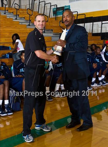 Thumbnail 2 in Dekaney [Andy] vs Alief Elsik (McDonald's Texas Invitational) photogallery.