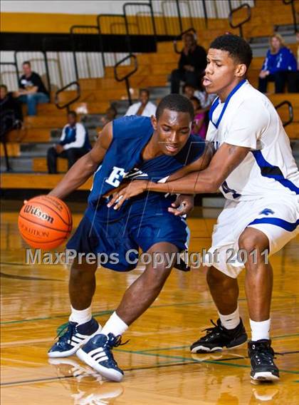 Thumbnail 2 in Dekaney [Andy] vs Alief Elsik (McDonald's Texas Invitational) photogallery.