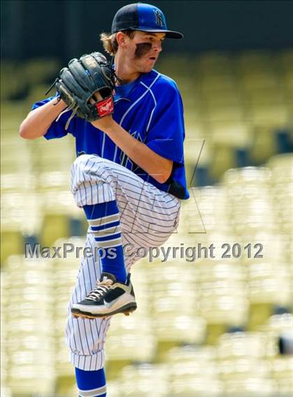 Thumbnail 3 in South Gate vs. North Hollywood (CIF LACS D2 Final)   photogallery.