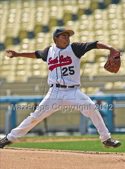 Thumbnail 3 in South Gate vs. North Hollywood (CIF LACS D2 Final)   photogallery.