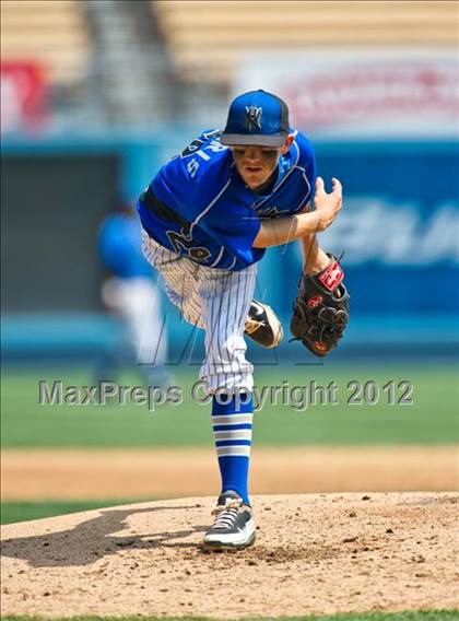 Thumbnail 3 in South Gate vs. North Hollywood (CIF LACS D2 Final)   photogallery.