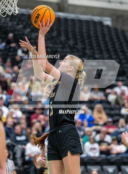 Thumbnail 1 in Juab vs Canyon View (UHSAA 3A Quarterfinal) photogallery.