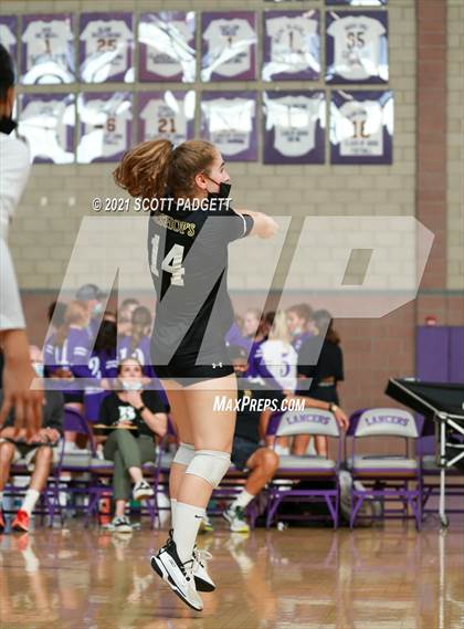 Thumbnail 2 in Bishop's vs. Santa Margarita (California Challenge) photogallery.