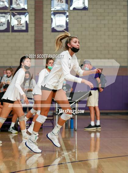 Thumbnail 2 in Bishop's vs. Santa Margarita (California Challenge) photogallery.