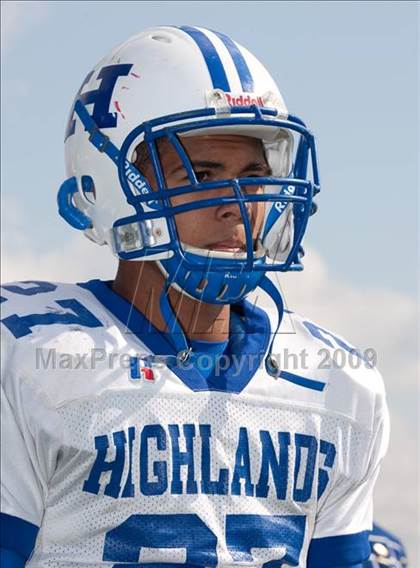 Thumbnail 3 in Highlands @ Covington Catholic photogallery.
