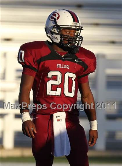 Thumbnail 3 in Springdale vs. Fayetteville photogallery.