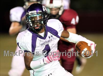 Thumbnail 2 in Springdale vs. Fayetteville photogallery.