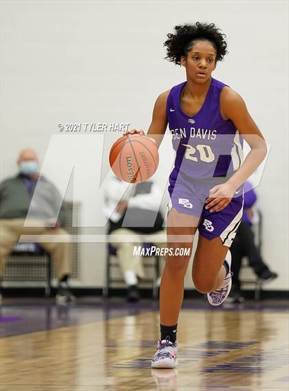 Thumbnail 1 in Ben Davis vs. Roncalli (IHSAA 4A Sectional Semifinal) photogallery.