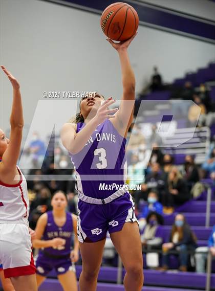 Thumbnail 1 in Ben Davis vs. Roncalli (IHSAA 4A Sectional Semifinal) photogallery.