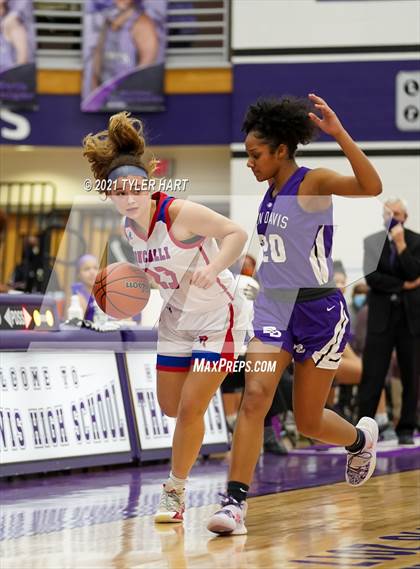 Thumbnail 2 in Ben Davis vs. Roncalli (IHSAA 4A Sectional Semifinal) photogallery.