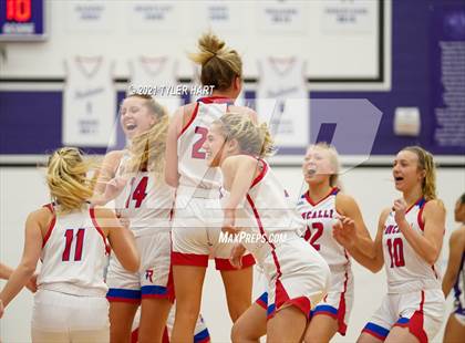 Thumbnail 2 in Ben Davis vs. Roncalli (IHSAA 4A Sectional Semifinal) photogallery.