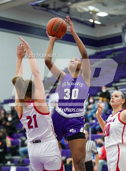 Thumbnail 1 in Ben Davis vs. Roncalli (IHSAA 4A Sectional Semifinal) photogallery.