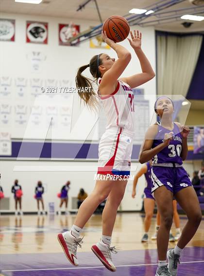 Thumbnail 3 in Ben Davis vs. Roncalli (IHSAA 4A Sectional Semifinal) photogallery.