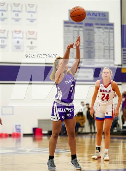 Thumbnail 2 in Ben Davis vs. Roncalli (IHSAA 4A Sectional Semifinal) photogallery.