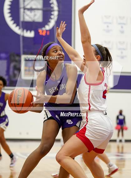Thumbnail 3 in Ben Davis vs. Roncalli (IHSAA 4A Sectional Semifinal) photogallery.