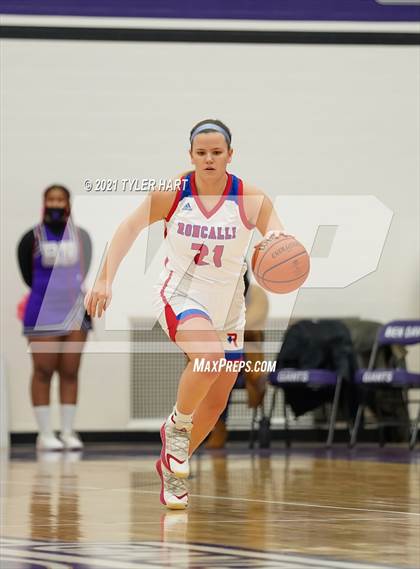 Thumbnail 1 in Ben Davis vs. Roncalli (IHSAA 4A Sectional Semifinal) photogallery.