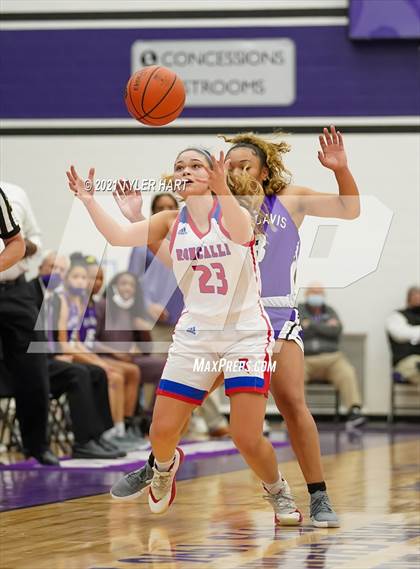 Thumbnail 3 in Ben Davis vs. Roncalli (IHSAA 4A Sectional Semifinal) photogallery.