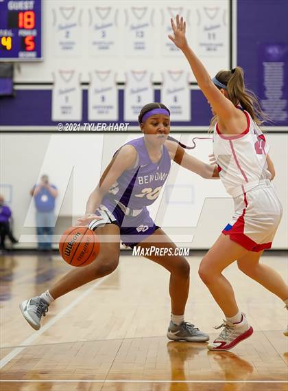 Thumbnail 1 in Ben Davis vs. Roncalli (IHSAA 4A Sectional Semifinal) photogallery.