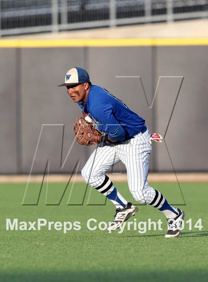 Thumbnail 1 in Fossil Ridge vs. Weatherford (UIL 5A Region 1 Bi-District Playoff) photogallery.