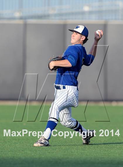 Thumbnail 2 in Fossil Ridge vs. Weatherford (UIL 5A Region 1 Bi-District Playoff) photogallery.
