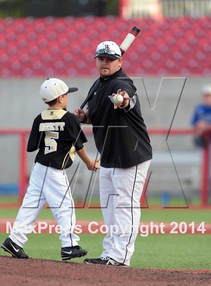 Thumbnail 1 in Fossil Ridge vs. Weatherford (UIL 5A Region 1 Bi-District Playoff) photogallery.