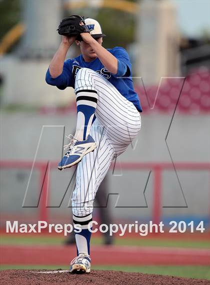 Thumbnail 2 in Fossil Ridge vs. Weatherford (UIL 5A Region 1 Bi-District Playoff) photogallery.