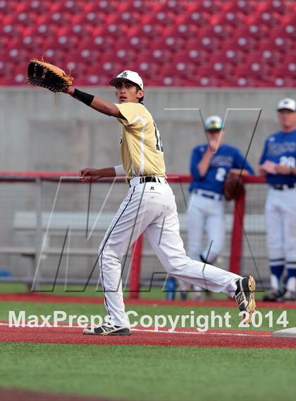 Thumbnail 3 in Fossil Ridge vs. Weatherford (UIL 5A Region 1 Bi-District Playoff) photogallery.
