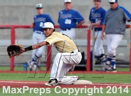 Thumbnail 1 in Fossil Ridge vs. Weatherford (UIL 5A Region 1 Bi-District Playoff) photogallery.