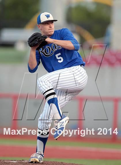 Thumbnail 1 in Fossil Ridge vs. Weatherford (UIL 5A Region 1 Bi-District Playoff) photogallery.