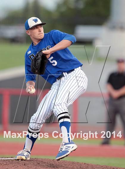 Thumbnail 1 in Fossil Ridge vs. Weatherford (UIL 5A Region 1 Bi-District Playoff) photogallery.