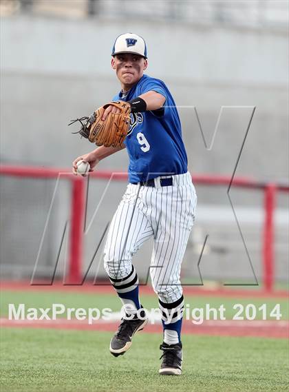 Thumbnail 2 in Fossil Ridge vs. Weatherford (UIL 5A Region 1 Bi-District Playoff) photogallery.