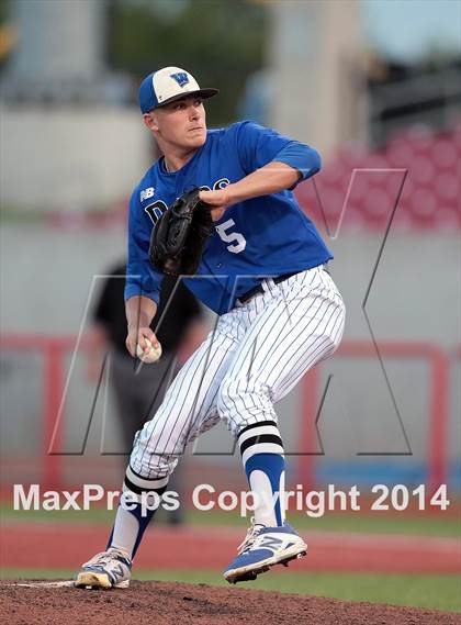Thumbnail 2 in Fossil Ridge vs. Weatherford (UIL 5A Region 1 Bi-District Playoff) photogallery.