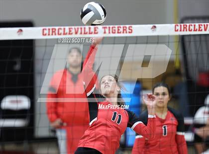 Thumbnail 1 in Logan Elm @ Circleville photogallery.