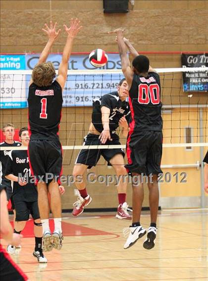Thumbnail 3 in Bear River @ Antelope photogallery.