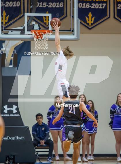 Thumbnail 2 in Santa Fe Christian vs. Carlsbad (Boys Diviston  D1 Finals) photogallery.