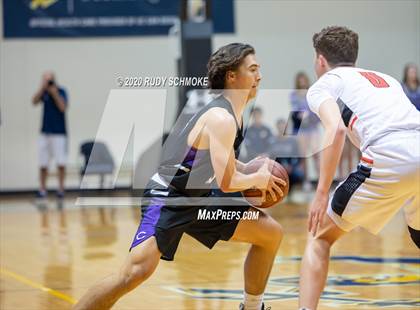 Thumbnail 3 in Santa Fe Christian vs. Carlsbad (Boys Diviston  D1 Finals) photogallery.