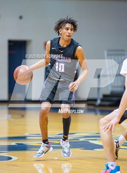 Thumbnail 2 in Santa Fe Christian vs. Carlsbad (Boys Diviston  D1 Finals) photogallery.