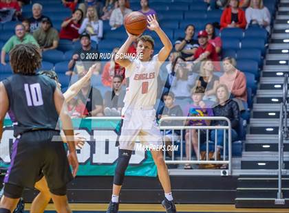 Thumbnail 1 in Santa Fe Christian vs. Carlsbad (Boys Diviston  D1 Finals) photogallery.